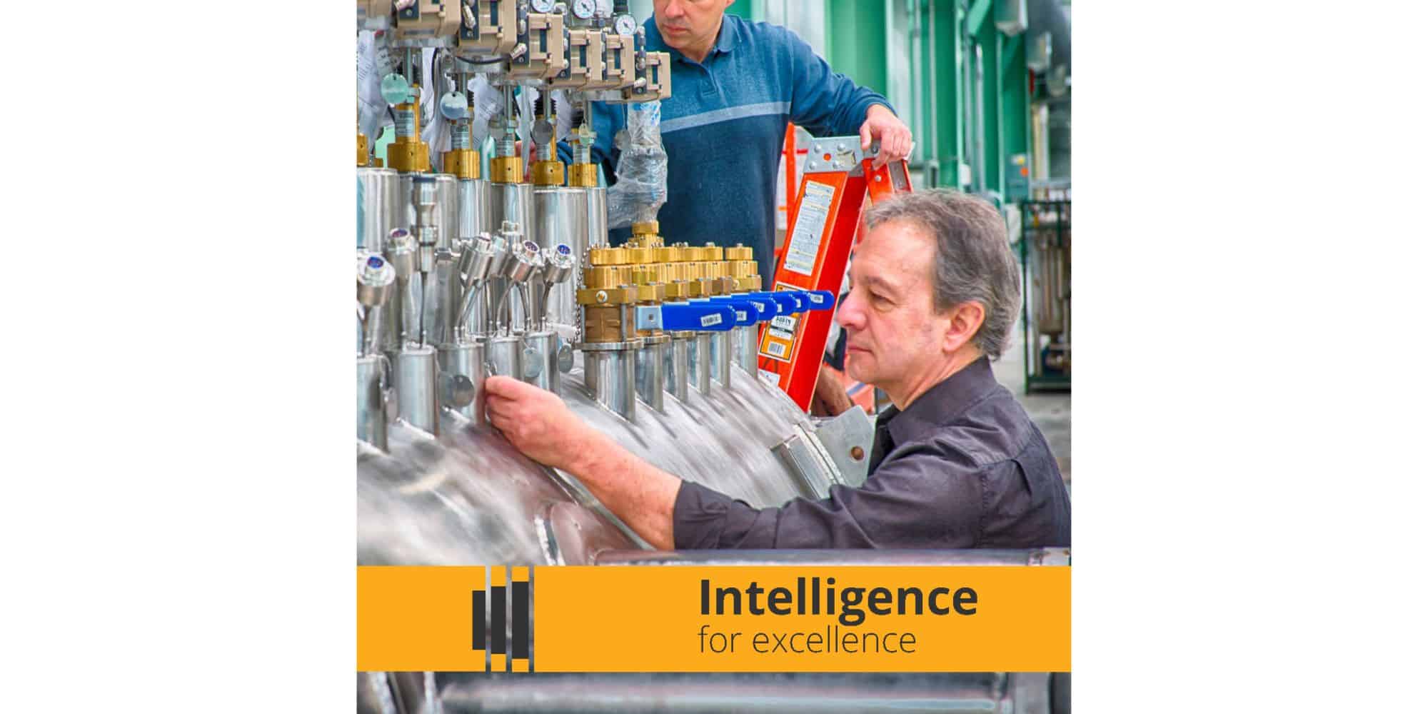 Detunata - identitate vizuala, compania B2B, Toud, proiecte